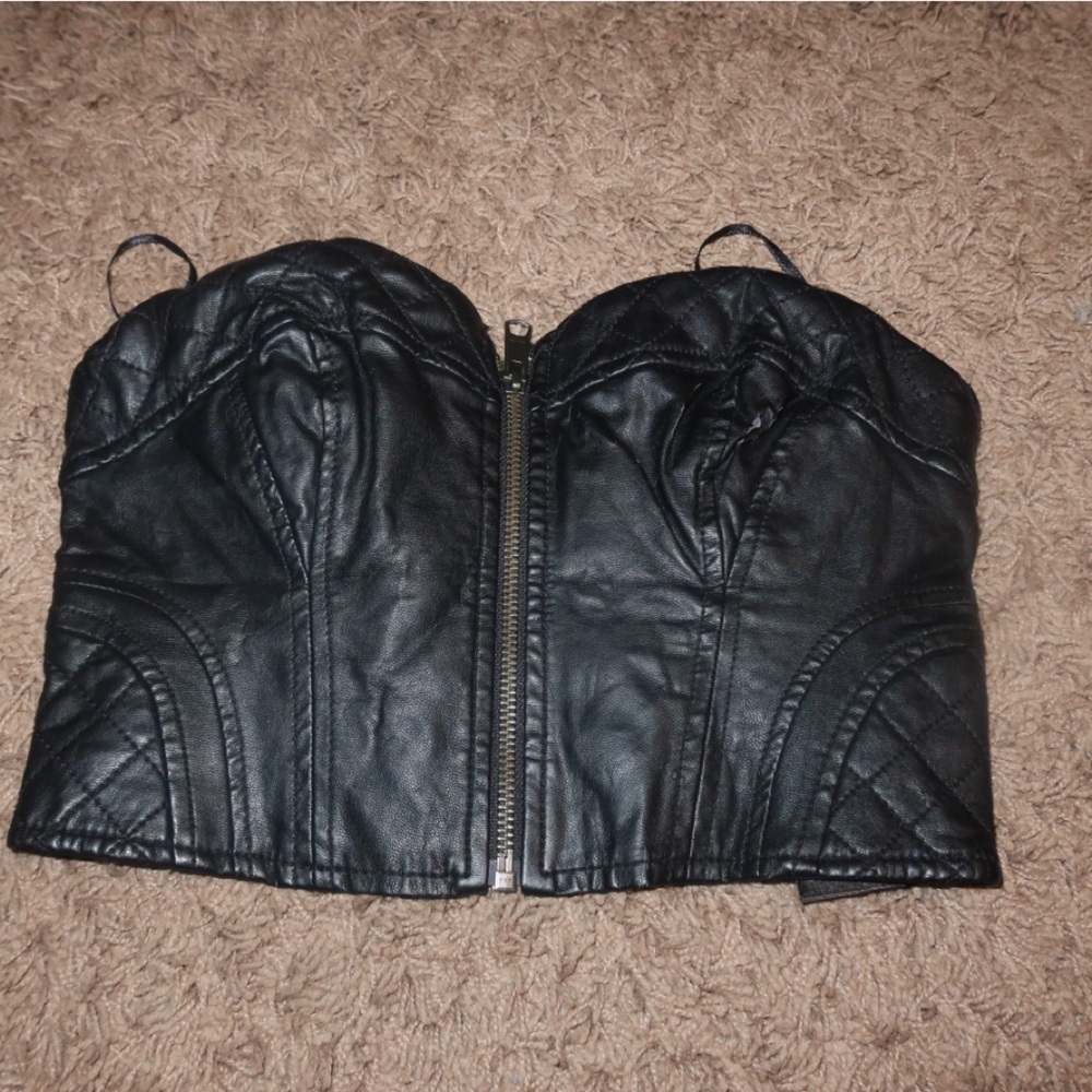 Guess Black Leather Bustier Jacket Glam Edgy Y2K Statement Piece